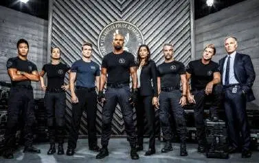 《反恐特警组第七季》：惊险爆破！生死一线，看特警如何破解连环阴谋，守护城市安全！